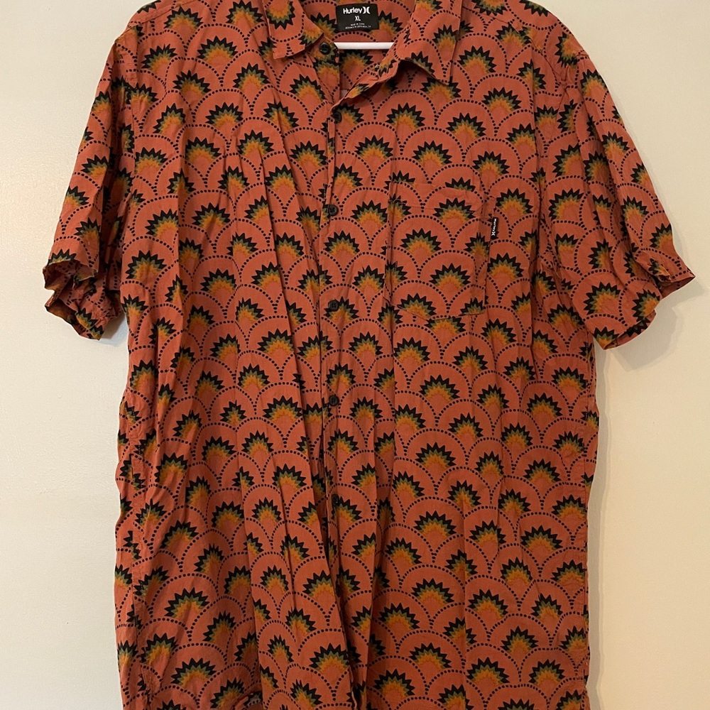Hurley Men's Button-Down Short Sleeve Shirt